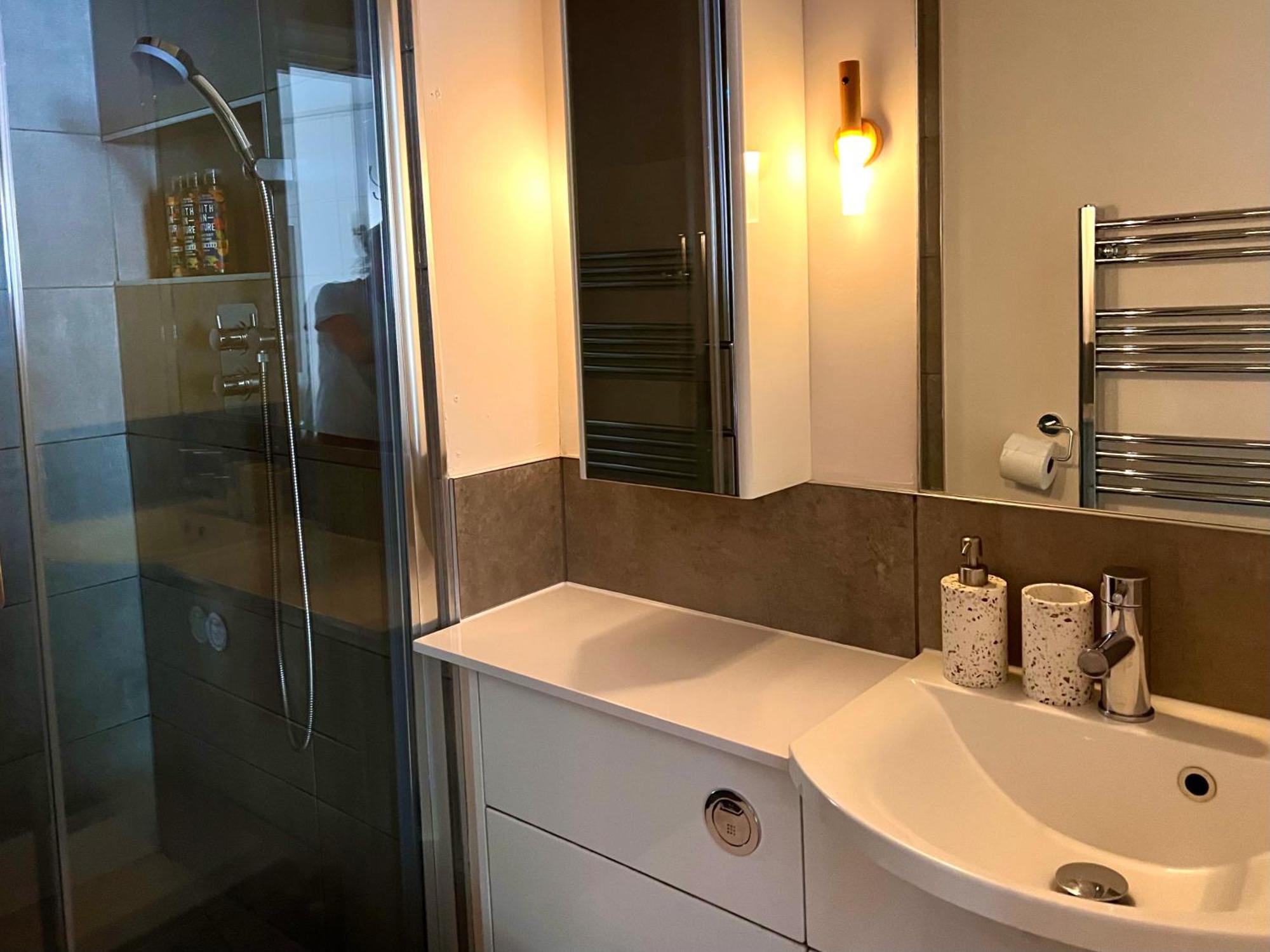 Shoreditch Private * London